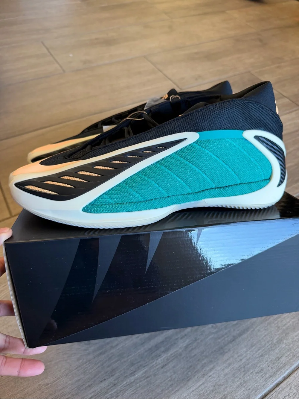 Adidas ANTHONY EDWARDS 2 SHOES